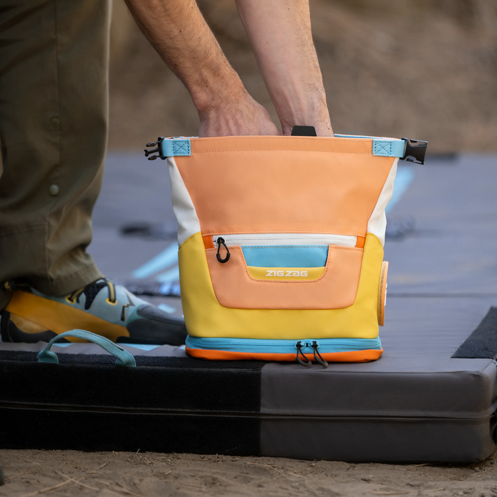 Vessel Chalk Bucket